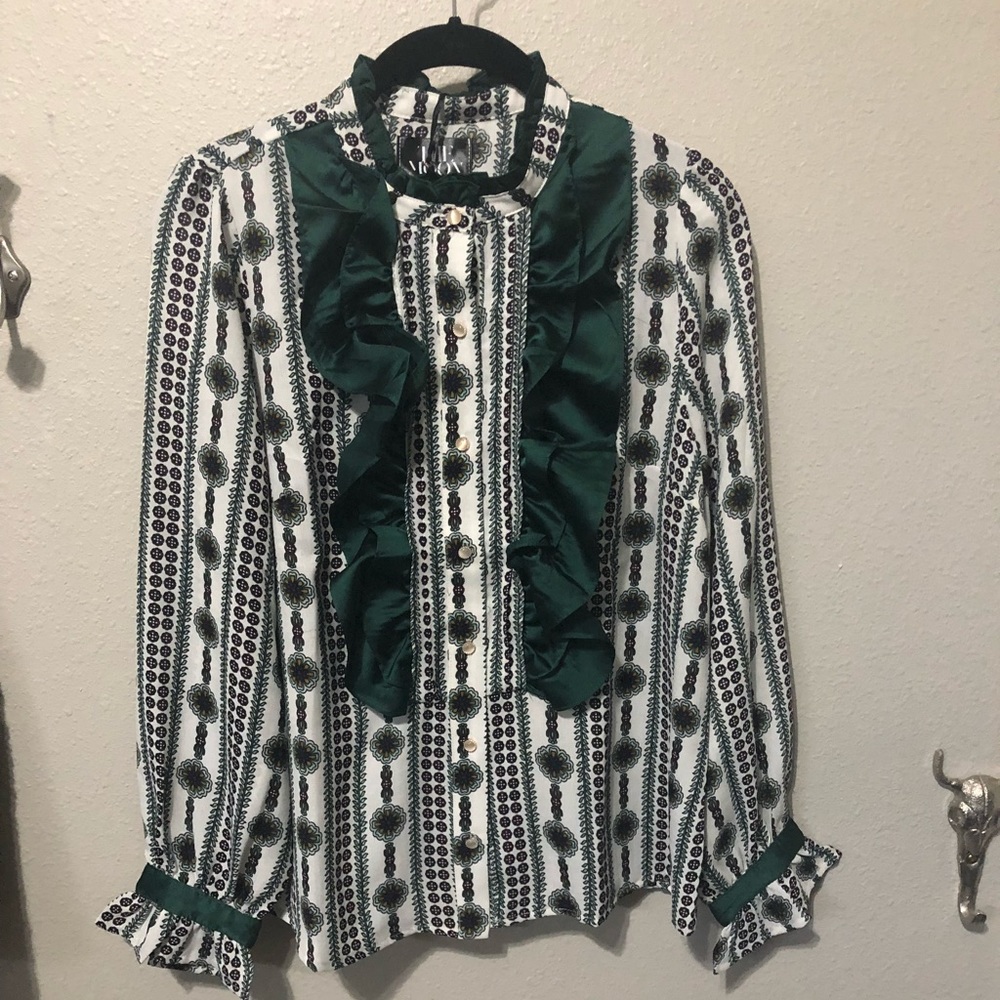 Ruffle long sleeve blouse